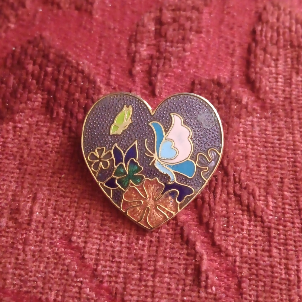 Vintage gold tone Butterfly heart brooch Pin